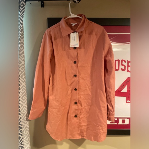 LulaRoe “Abigail” Shacket Button Up Top - Picture 9 of 12